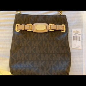 EUC Michaels Kors Hamilton signature logo crossbody